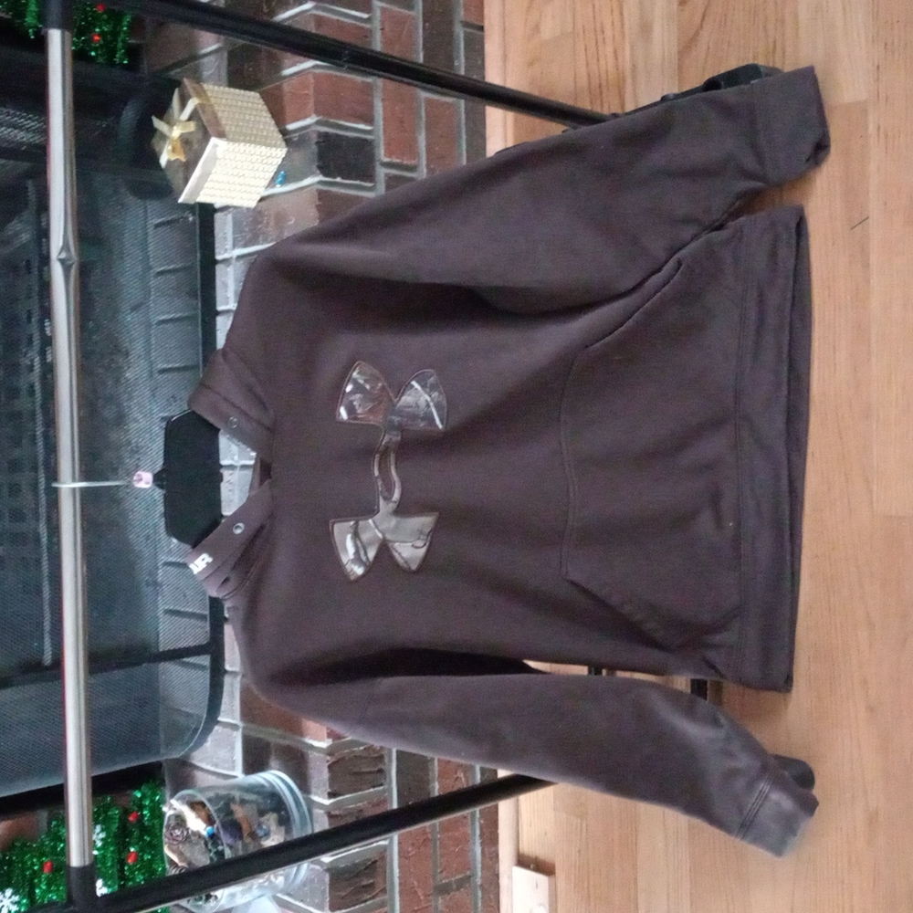 Under Armour Loose Fit Hoodie Size M